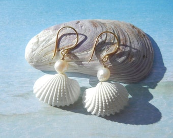 Seashell Pearl Earrings - Pearly Mermaid
