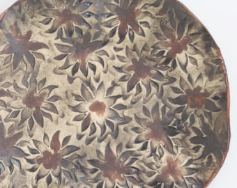 Sunflower Imprint Ceramic Decorative Plate Rustic Contemporary Clay Art Tray Organic Pottery Showcase Dish One-Of-A-Kind Home Accent