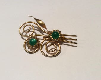 Gold Tone Swirl Brooch