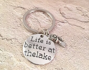 Beach keychain, Lake House keychain, beach house, vacation, friend gift, summer vacation gift, Life is better at the lake quote charm,