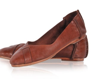 NATIVE. Leather ballet flats / womens shoes / flat shoes / rustic / leather shoes. sizes US 4-14. Available in different leather colors.