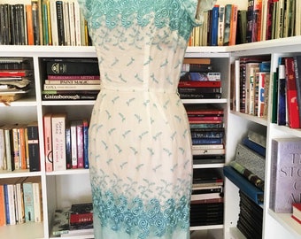 Sophisticated and Elegant Embroided Vintage Dress