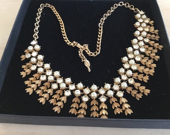 Vintage Sarah Coventry necklace