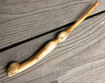 Oak Nostepinne, Hand Carved Ball Winder, Unique Knitting and Crocheting Tool