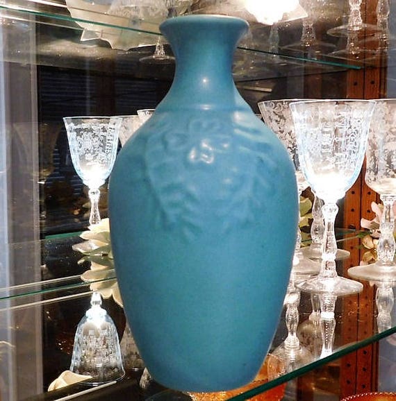Large 1940s Van Briggle Art Pottery Vase / Ming Turquoise Blue Squeeze Bag Vase / Colo Spgs Van Briggle / Mid Century MOD Home Decor