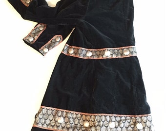 1900s Embroidered Velvet Evening Coat