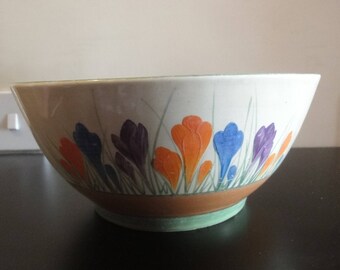 Clarice Cliff large fruit bowl in crocus bizarre pattern circa 1930s dia = 22cm