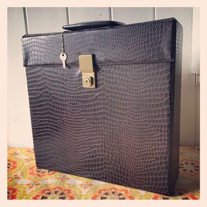 Retro Moc Croc 1970's LP Record Box
