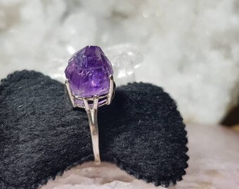 925 sterling silver ring in Amethyst tip