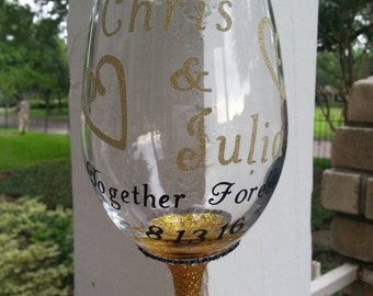 Personalized Glitter Wine Glasses