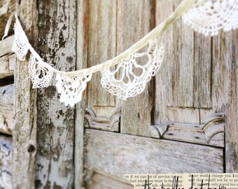 Crocheted Doily Garland - Farmhouse Banner - Farmhouse chic Doily Banner - Doily Garland - Farmhouse Style Banner - Farmhouse Decor - Banner