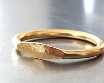 Signet Ring, Gold Ring, Anniversary Gift, Graduation Ring, 18k Men Ring, Stacking Ring, Timeless Ring, Handmade, Gold Ring, Venexia Jewelry