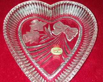 Daffodil with Ribbon Lead Crystal Heart Candy Dish