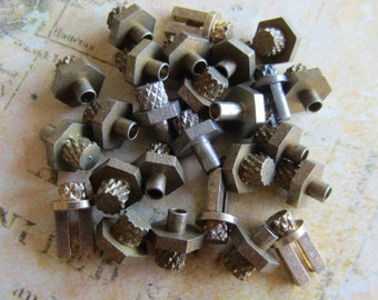 Vintage Brass Clock parts spindles - levers - Robot mix - Levers - Steampunk - Scrapbooking h94