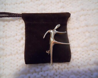 Brooch - Pin - Gold Tone Metal - Free form Dancer - So Graceful and Full of Movement - What is not to love?