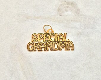 Special Grandma in 14 karat gold shes always there for you