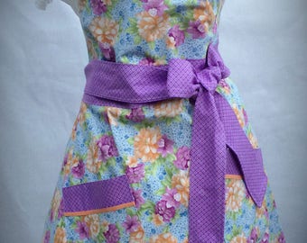 Flirty Gorgeous Floral Sweetheart Pinup Apron for Women