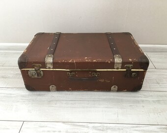 Antique suitcase - Vintage suitcase - Vintage Luggage - Vintage travel suitcase - Old suitcase - retro suitcase - Distressed suitcase