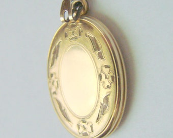 Vintage Sweetheart Engraved Gold Filled Enamel Locket / Antique Jewelry / Jewellery