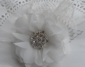 Off White Chiffon Hair Flower / Hair Flower Fascinator / Bridal Flower Head Piece / Bridal Accessories.