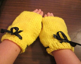 Yellow and Black Finger-less Gloves