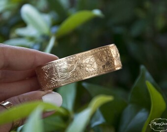 Floral bracelet, floral cuff, vintage bracelet, ethical jewelry, nature inspired, made in Italy, sustainable bangle
