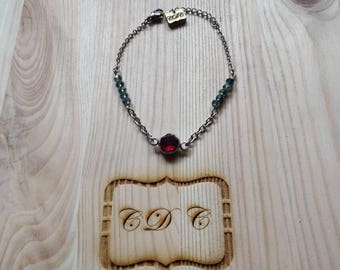 Red collection - green beads bracelet