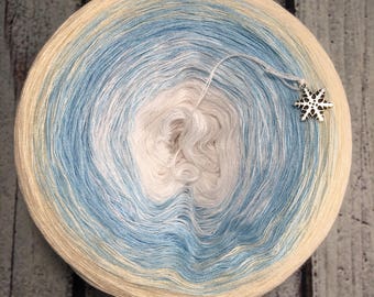 Frost Gradient Yarn Cake