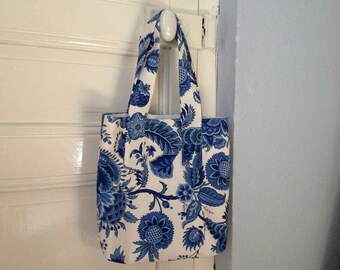 Handbag – Vintage fabric – Vintage handbag – Blue white flower pattern -Handmade handbag