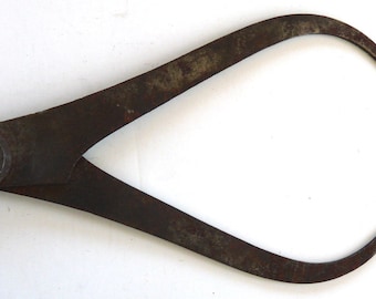 Antique primitive caliper tool steel vintageleather working crafts metal working woodworking