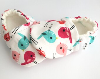 Pink Baby Booties, Baby Shoes, Baby Slippers, Baby Booties, Baby Moccs, Soft Sole, Baby Gift, Baby Booty, Birds