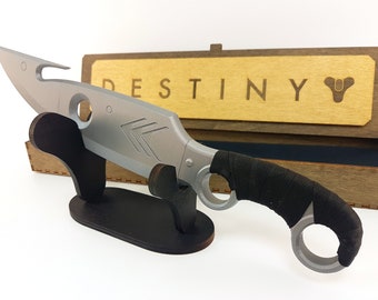 Destiny hunter's knife with stand and wood box, cosplay with display, knife display stand