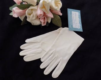 Vintage Mod Gloves - 1960s Size Small White