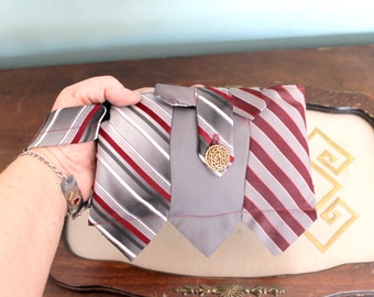 striped burgundy/grey tie wristlet bag,tie wristlet bag,burgundy tie wristlet bag,burgundy/grey wristlet,burgundy hand bag,burgundy wristlet
