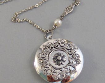 Lace Sea Blossom,Locket,Antique Locket,Silver Locket,Posey,Poppy, Locket,Blossom,Sea Blossom,Blossom Locket,Flower Locket,Flower Neckalce.