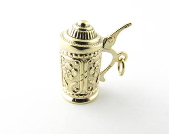 Vintage 8 Karat Yellow Gold Beer Stein Charm #3210