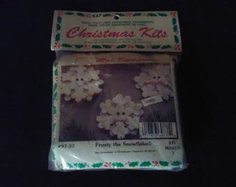Vintage Merri Mac Christmas Tree Ornament Kit Frosty The Snowflake Makes 7 NIP NOS Crafts Supplies