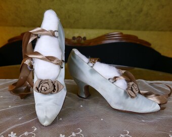 1912 Green Silk Pumps, antique shoes, Edwardian Shoes, antike Schuhe, Edwardianische Schuhe