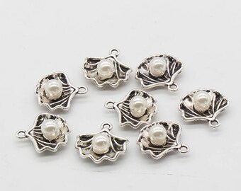 4 Pcs Shell Charms With Pearl Antique Silver Tone 2 Sided 15x15mm - YD1265