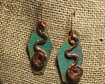 Copper hammered earrings