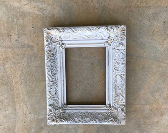 Vintage Photo Frame/ Shabby chic Phito Frame/ White and gold Frane/ 5x7 photo frame/ vintage ornate photo frame/ vintage frame