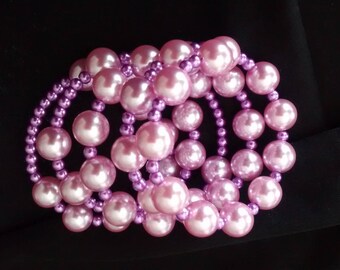 Bracelet with pink and purple beads pearls on memory wire