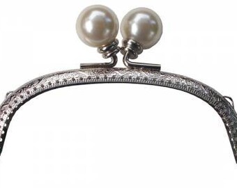 One Purse Handle Pochette Ball Pearl, Ellen Medlock Accessories #EMP209P
