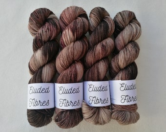 merino wool nylon hand dyed sock yarn 100g / 425m / Eluded Fibres / NUT