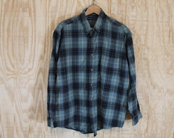 Vintage Soft Cotton Flannel Green / Black Tartan Plaid Button Down Shirt Medium M