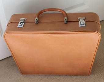 Vintage 'Revelaton' Train Case