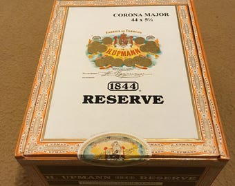 Craft Cigar Box, Romeo Y Julieta Cigar Box, Wooden Cigar Box, Vintage Cigar Box, Treasure Chest, Storage Box, Cigar Decoration
