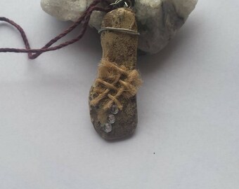 Stone and Burlap Sandal, Flip-flop, Necklace