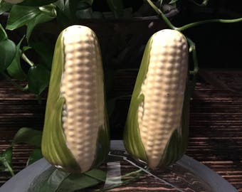 Vintage Corn on the Cob Salt And Pepper Shakers