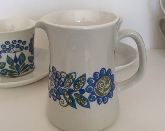 Milk jug Figgjo Flint - "Tor Vikings". Designed by Turi Gramstad Oliver, Norway.